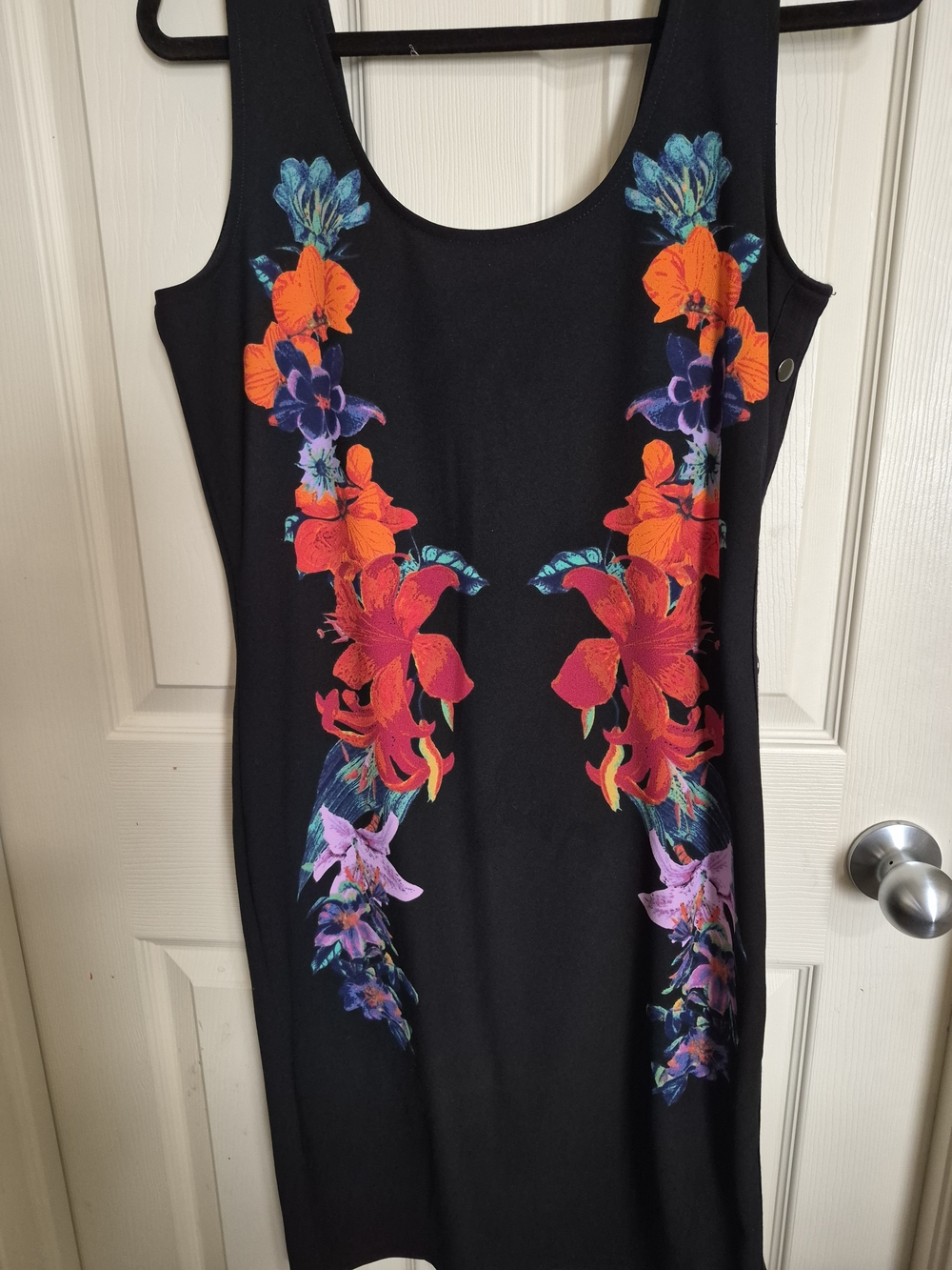 Bold Elements Size L Black Floral-Accent Sleeveless Bodycon Dress